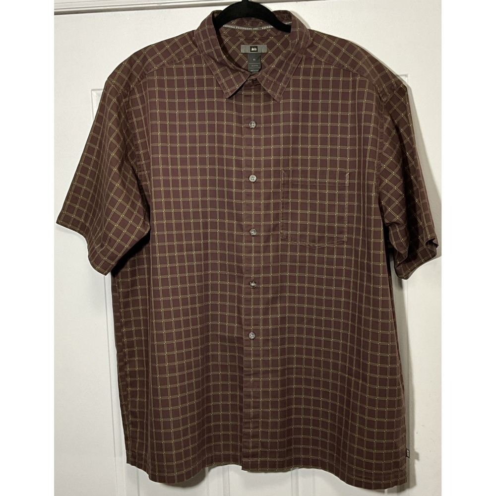 Recreational Equipment, Inc Short Sleeve Brown Shirt Button-Up Men's Size XL